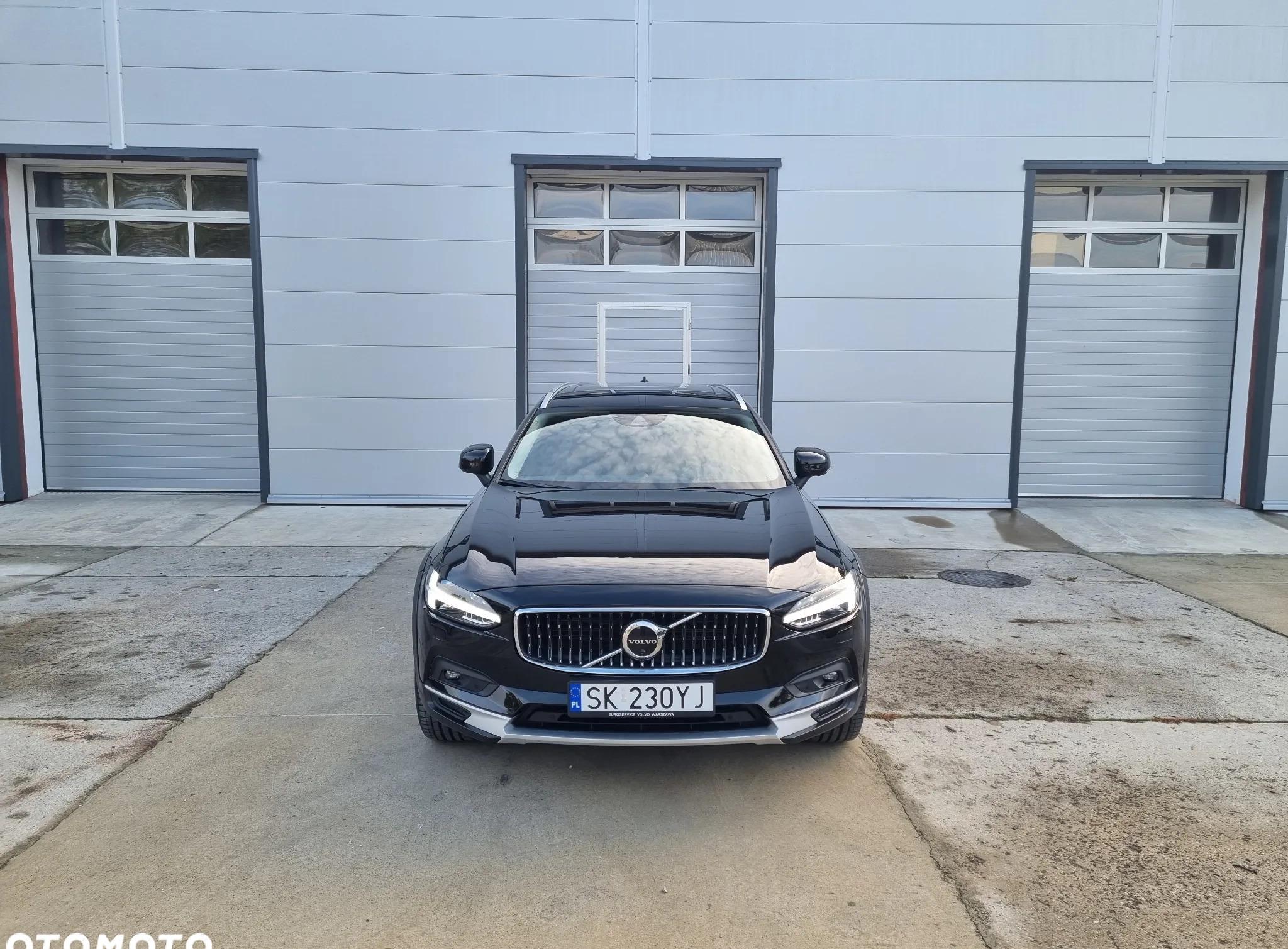 Volvo V90 Cross Country cena 188274 przebieg: 43470, rok produkcji 2020 z Warszawa małe 326